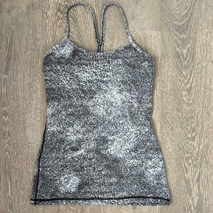 Lululemon work out top, gently worn